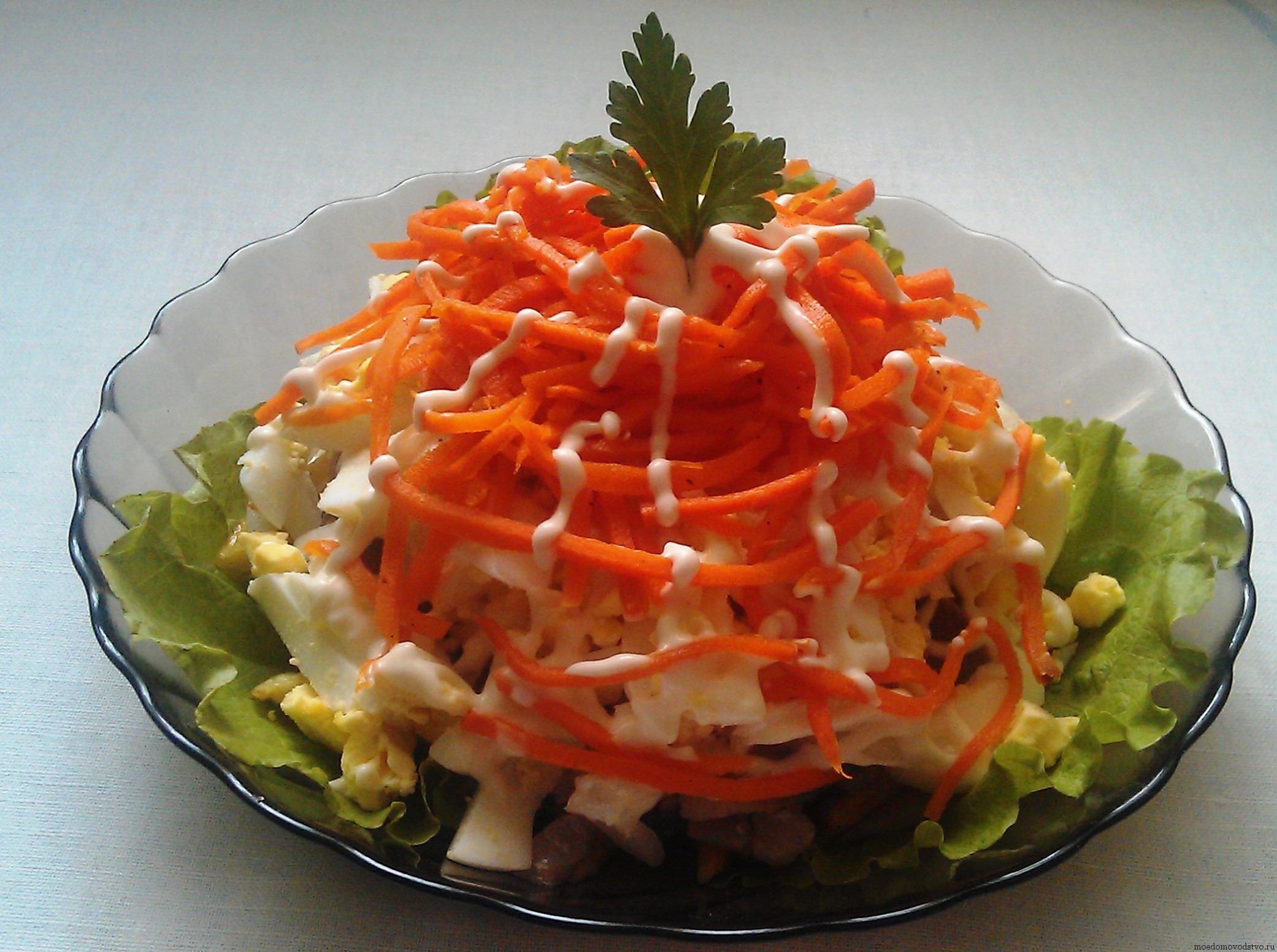 Вкусный слоеный салат