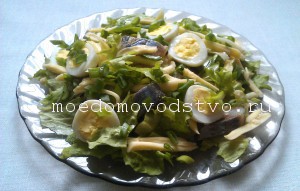 салат из сельди с перепелиными яйцами